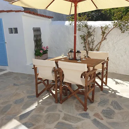 Holiday home Kosmima, Hidden Gem In The Heart Of Skiathos Town