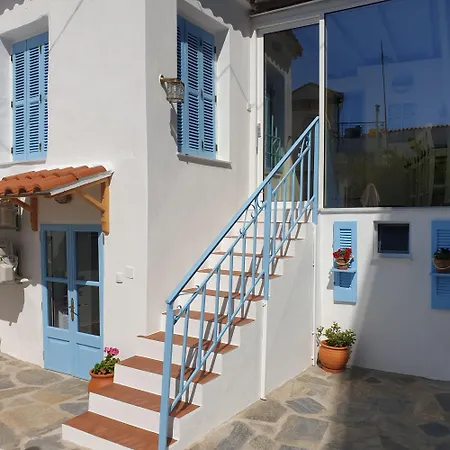 Holiday home Kosmima, Hidden Gem In The Heart Of Skiathos Town